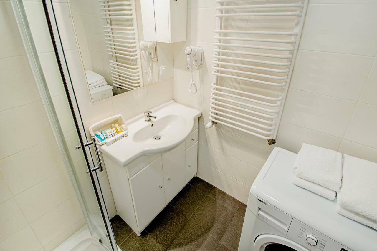 Apartament Poniatowskiego - Komfortowe Noclegi П'ясечно Екстер'єр фото